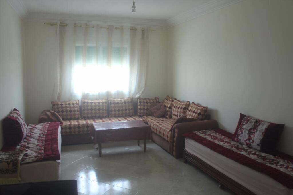 Charmant Appartement Marocain Au Coeur De Saïdia Luaran gambar