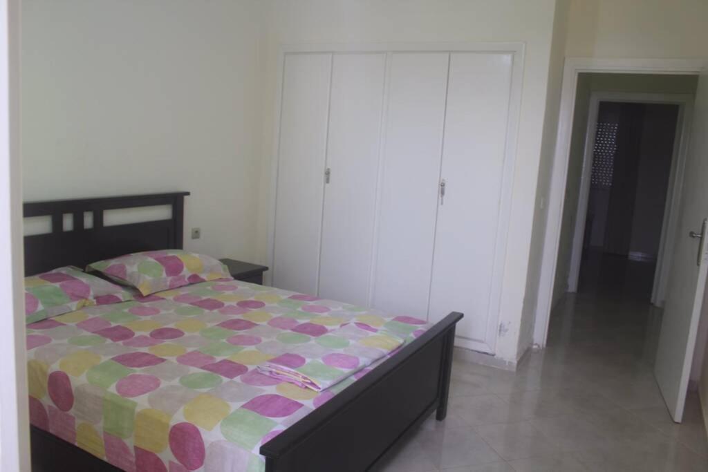 Charmant Appartement Marocain Au Coeur De Saïdia Luaran gambar
